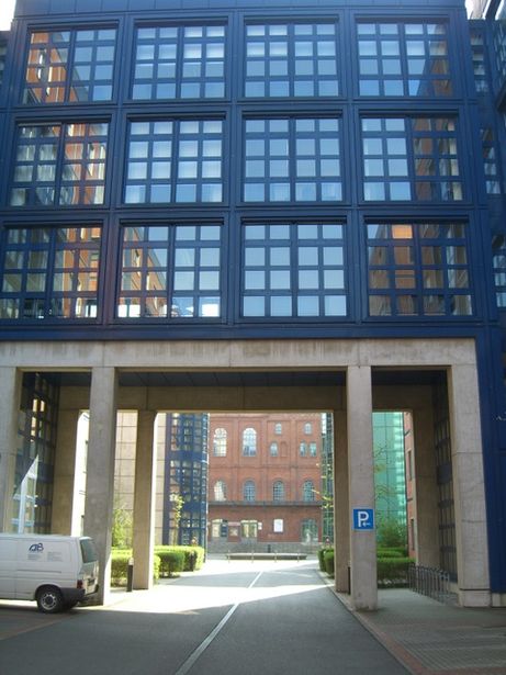 Hausbrücke zw. Bundesinnenministerium und Stromstraße