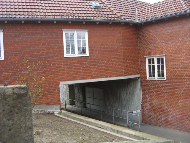 U-Bf. Thielplatz Zugangsbrücke Südwest