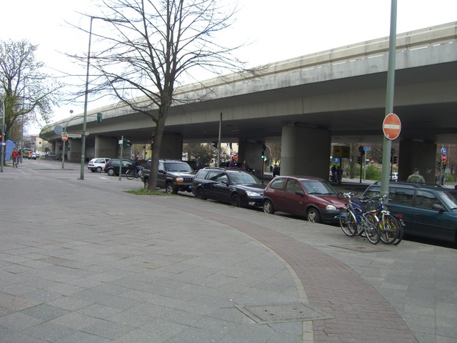 A 104 Stadtautobahnbrücke / Breitenbachplatz