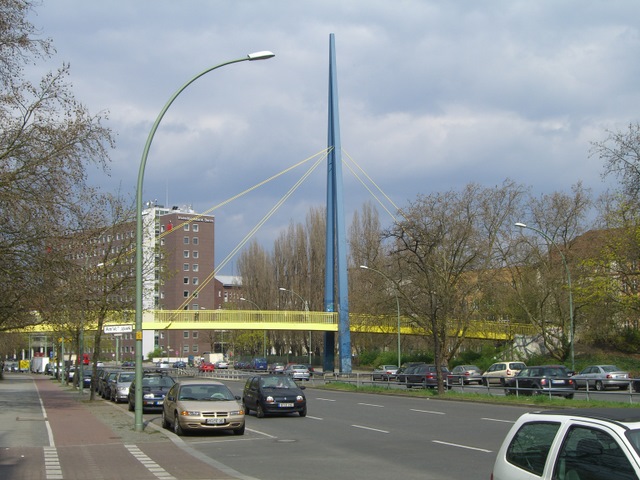 Volksparksteg / Bundesallee