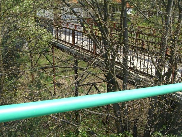 Fußwegbrücke a.d. Leistikowstraße / EU BAR - Oranienb. NO Kurve
