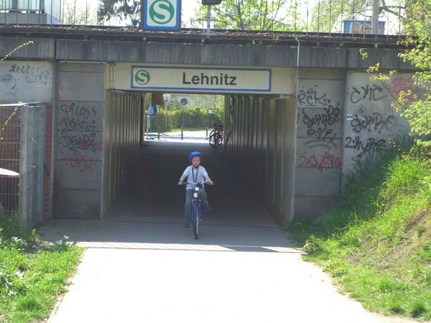 EÜ Bahn Oranienburg - Wannsee / Bahnhofszugang Bf. Lehnitz