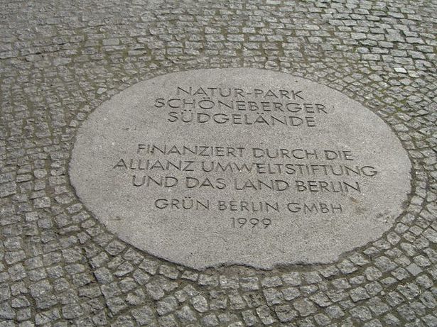 Zu- und Durchgangsbrücke Bahnhof Priesterweg