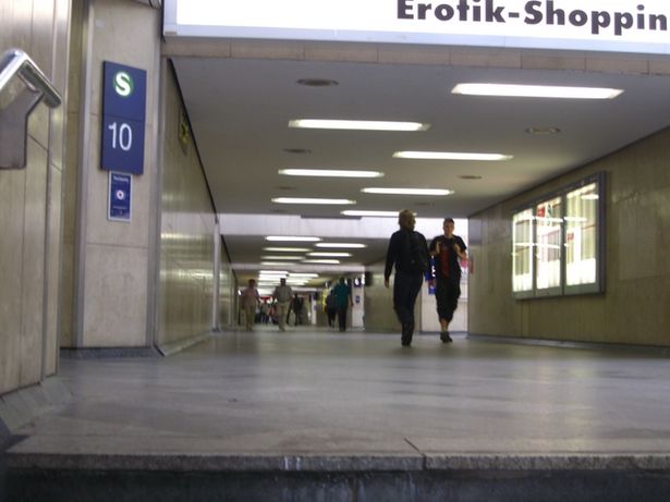 EÜ Stadtbahn / Bahnhofszu- und duchgang Ostbahnhof Ostseite