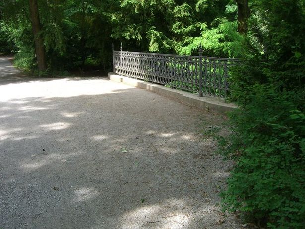 Parkwegbrücke Großer Weg südlich des Rousseauinselteiches
