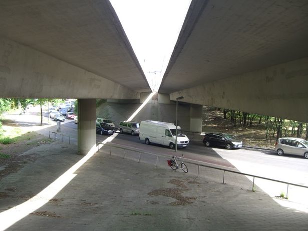 A111 Brücke / Westfahrbahn des Kurt Schumacher Dammes