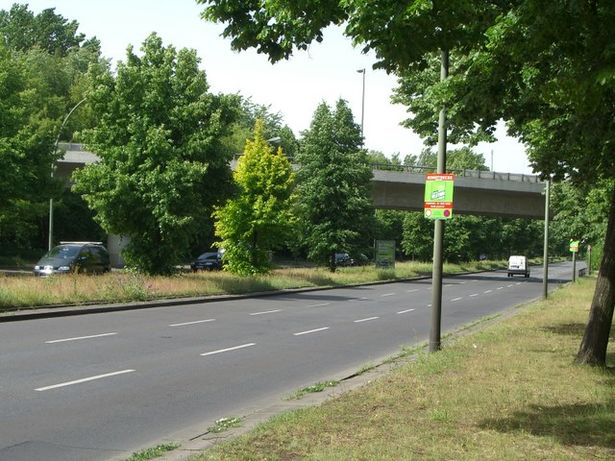 Abfahrtbrücke von der A100 zum Siemensdamm / Siemensdamm