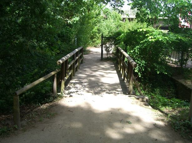 2. Schloßgartenbrücke Schloß Charlottenburg /Spreegraben