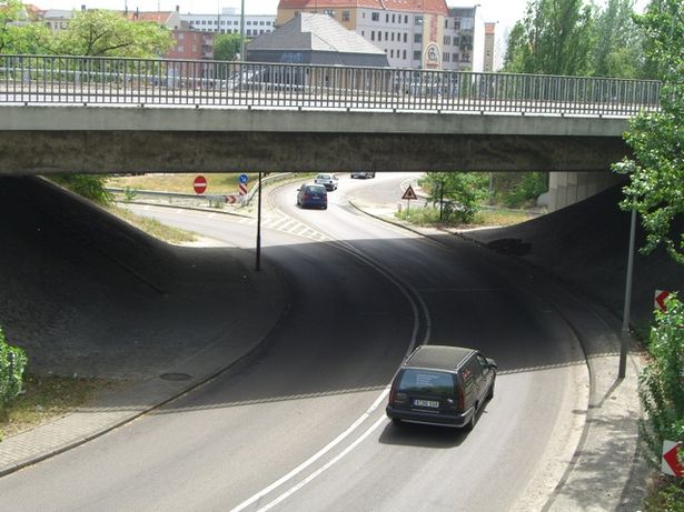 Messedammbrücke /Zufahrt zur A 100