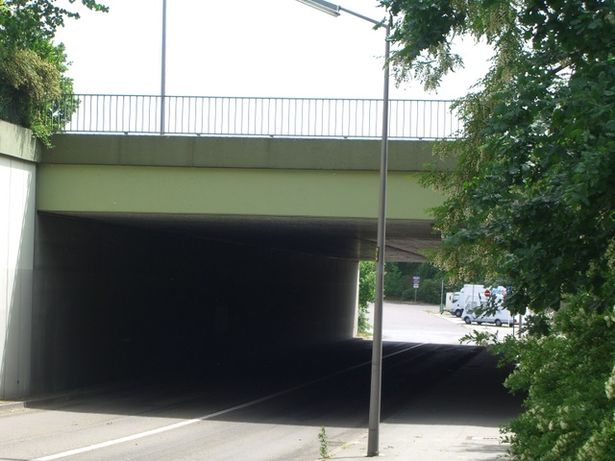 A 115 ( Avus) und Messedamm Brücke / Zufahrt von Jaffe´straße zur A 100 nach Norden zur Ostfahrbahn