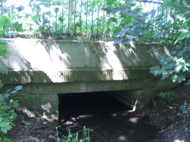 Gielsdorfer Chausseebrücke / Abflußgraben des Straussees