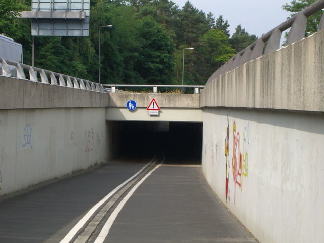 A 115 ( Avus ) Südostbrücke Zehlendorfer Kleeblatt