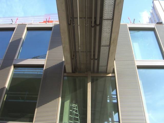 Fußwegbrücken in 2 Etagen Nordostseite Solon - AG f. Solartechnik