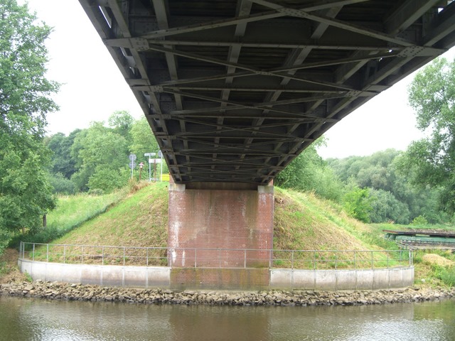 Ernst Thälmann Str. Brücke / H. saaten - Friedrichsthaler Wasserstr.