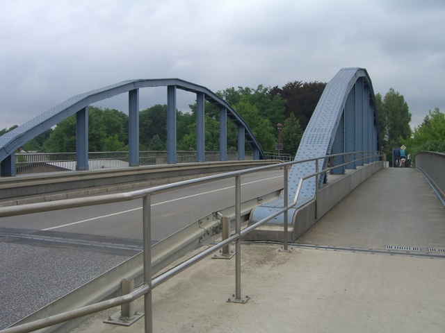 Frankfurter Straßenbrücke ( alte B87 ) / Oder Spree Kanal