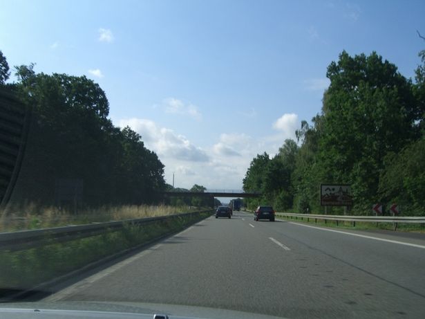 Fasaneriewegbrücke / Autobahn A 13