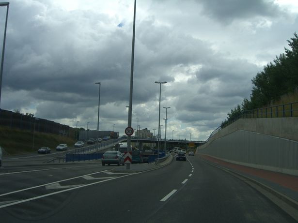 Neefestraßen Südringbrücke / Neefestraße