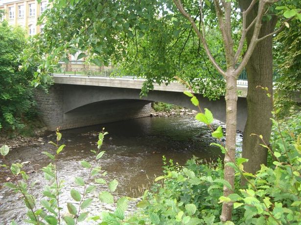 Straßenbrücke Gluckstraße - Heinrich Lorenz Straße / Chemnitz
