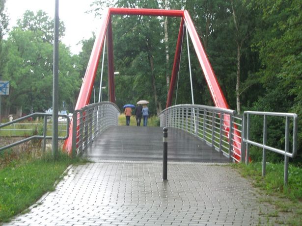 Rad- und Fußwegbrücke verl. Straßburger Straße / Chemnitz