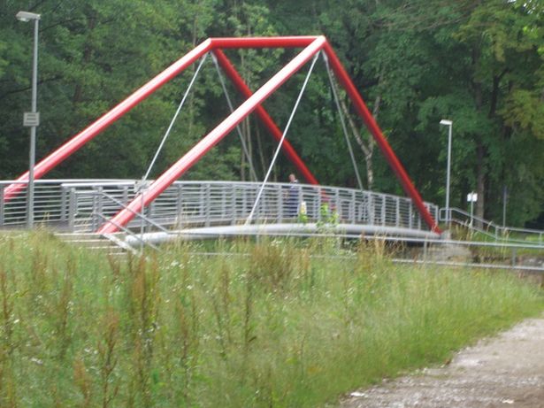 Rad- und Fußwegbrücke verl. Straßburger Straße / Chemnitz