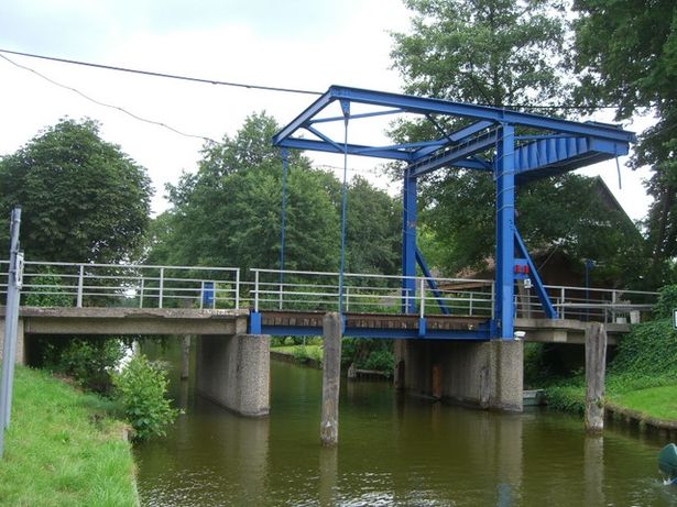 Bewegliche Zug- Hubbrücke Lindenstraße / Groß Körischer Graben in Groß Köris