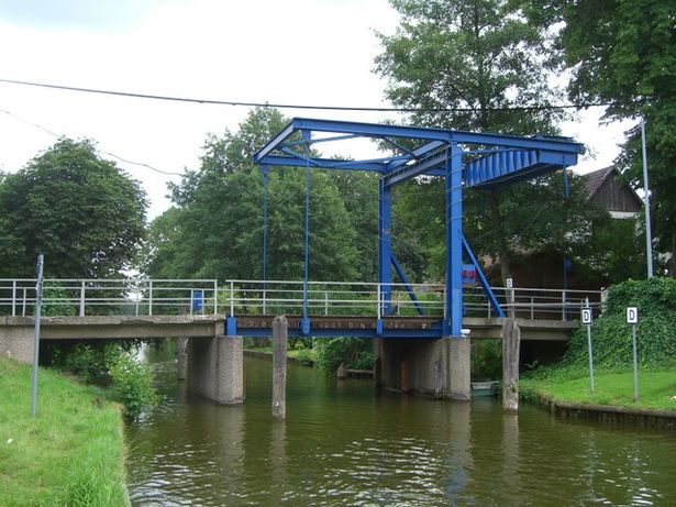 Bewegliche Zug- Hubbrücke Lindenstraße / Groß Körischer Graben in Groß Köris