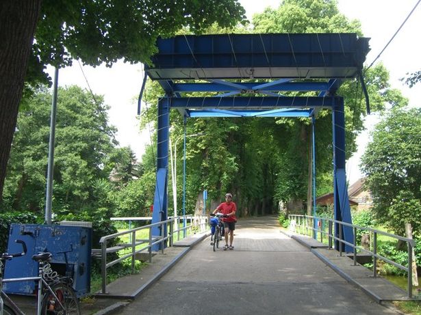 Bewegliche Zug- Hubbrücke Lindenstraße / Groß Körischer Graben in Groß Köris