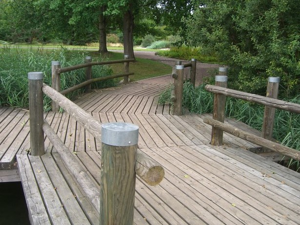 Parkwegbrücke / Seebucht südl. Aktivsee