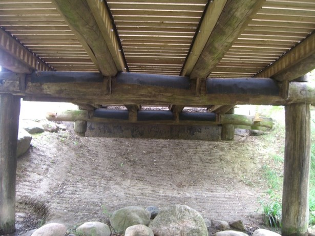 Parkwegbrücke / Wiesenbach nördlicher oberer Fließbereich