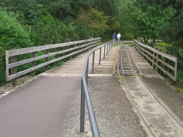 Parkweg- und bahnbrücke / Wirtschaftsweg