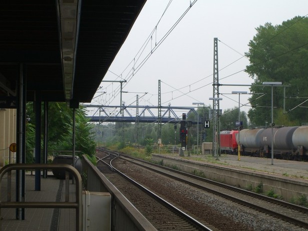 Fußgängerbrücke südl. Verlängerung Geschwister Scholl Straße / EU Strecke Berlin - Magdeburg