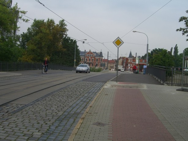 Kanalbrücke / Stadtkanal