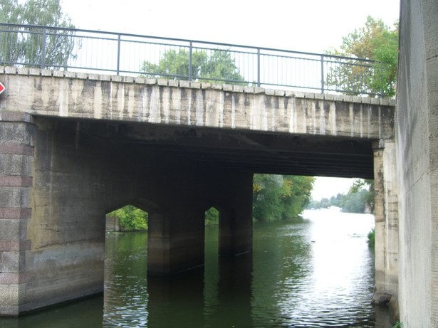 Kanalbrücke / Stadtkanal