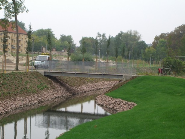 Fußwegbrücke südlich der Stadtschleuse / Mühlgraben
