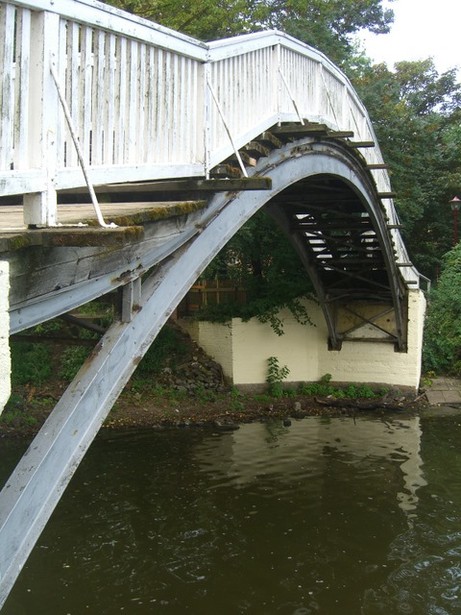 Bauchschmerzbrücke / Stadtkanalumlauf