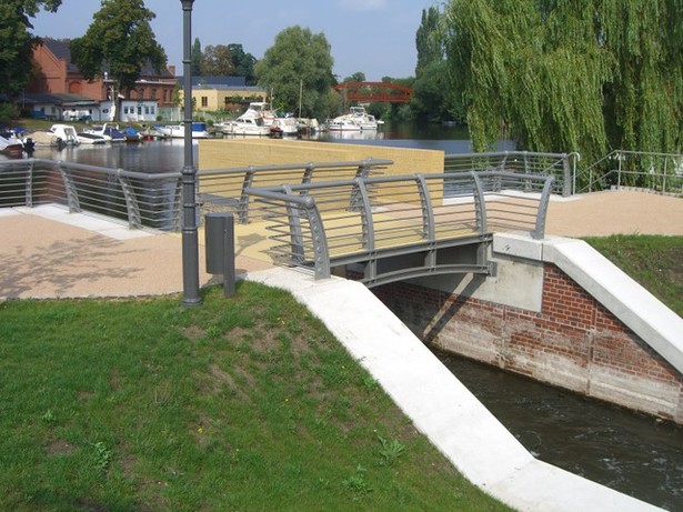Promenadenbrücke / Fischpaß am Viereckgerinne