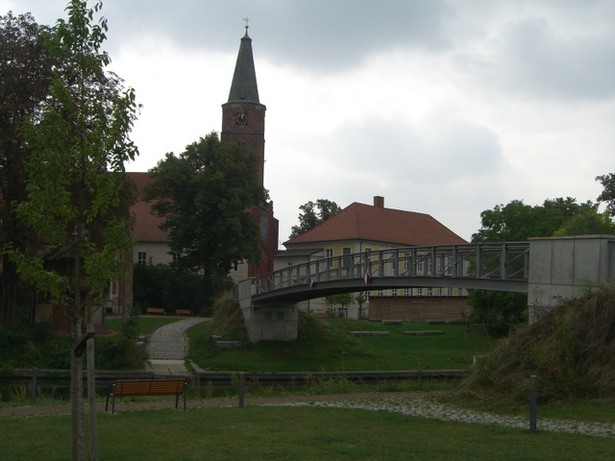  Rad- und Fußwegbrücke / Havelnordumflut der Dominsel 