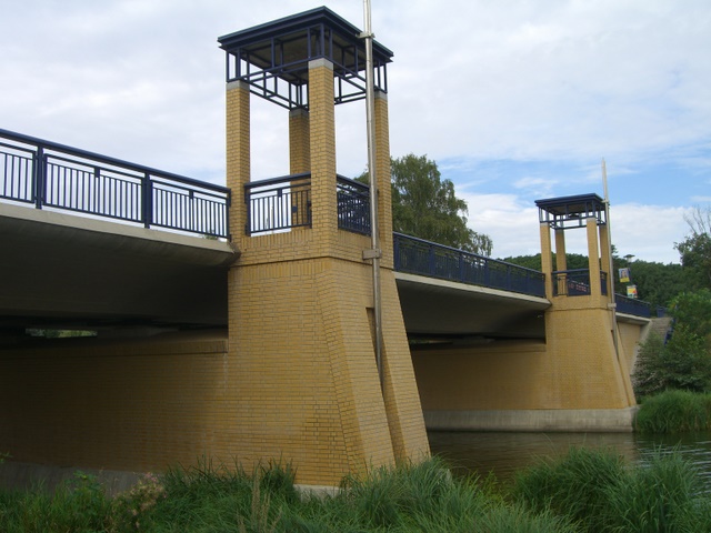 B2 Brücke Tschudisstraße - Am Wiesenrand / Kanal am Krampnitzsee