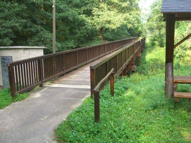 Rad- und Fußwegbrücke am Rand der L74 / Dahme