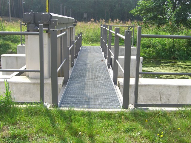 Arbeitsbrücke am Autobahnwehr Staakow / Dahme