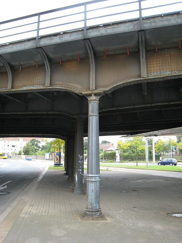 westliche Pfeiler von Norden