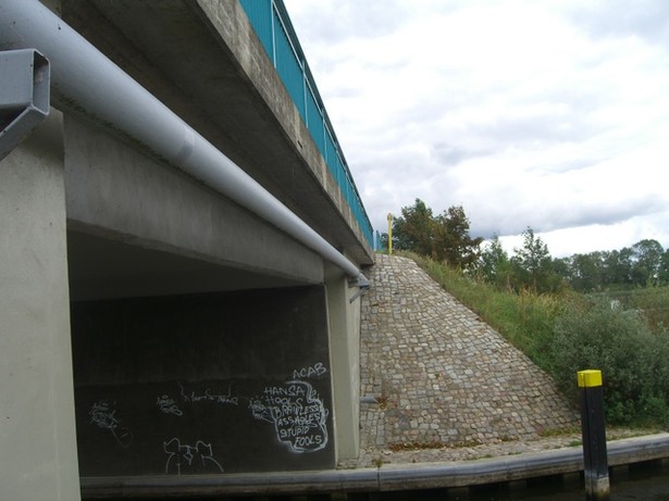 B 198 Mirower Straßenbrücke / Müritzarm