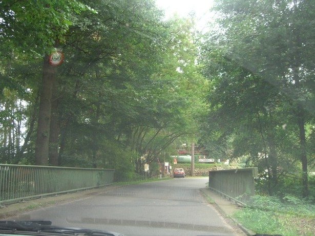 K 6823 Dorfstraßenbrücke / Fließ nördlich Langhagensee