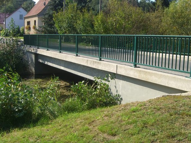Dorfstraßenbrücke / Pretschener Spree