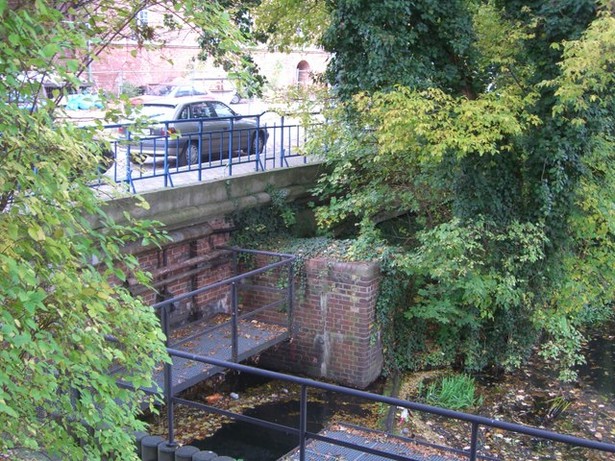 Mühlenstraßenbrücke / Wehrumlauf Spree Nord