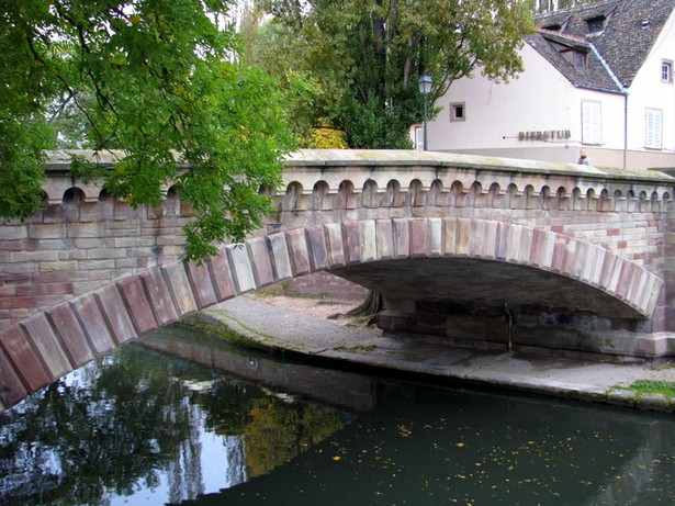 Pont Couvert I