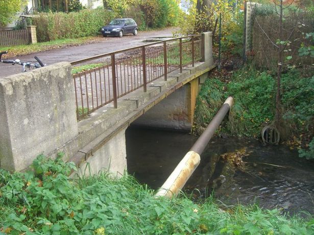 Heinrich Heine Straßenbrücke / Flutgraben