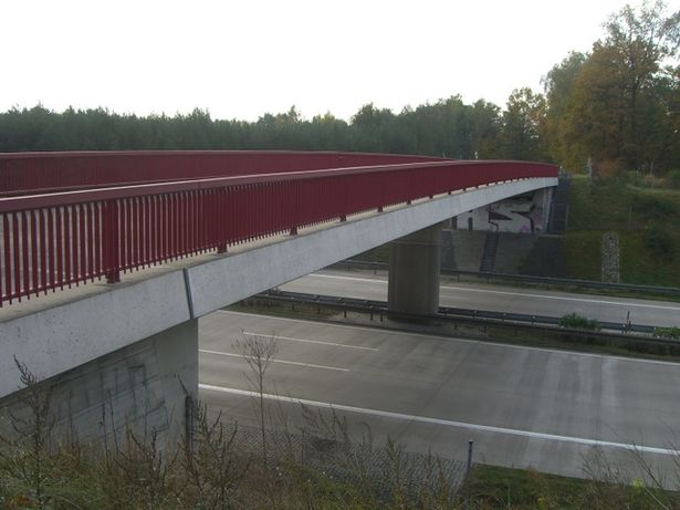 Wernsdorfer Straßenbrücke / Autobahn A 10