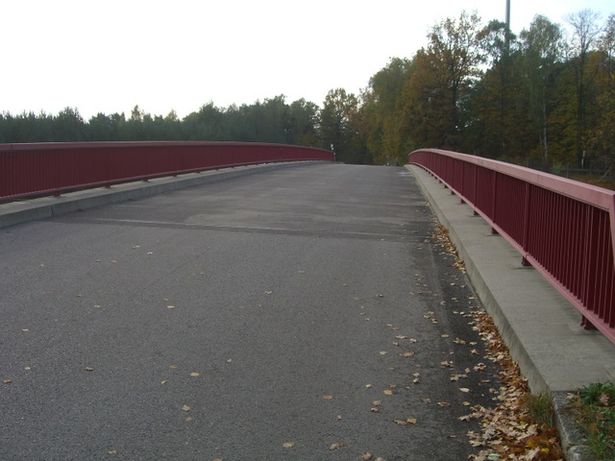 Wernsdorfer Straßenbrücke / Autobahn A 10