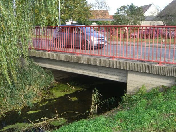 L 23 Hauptstraßenbrücke / Großgraben